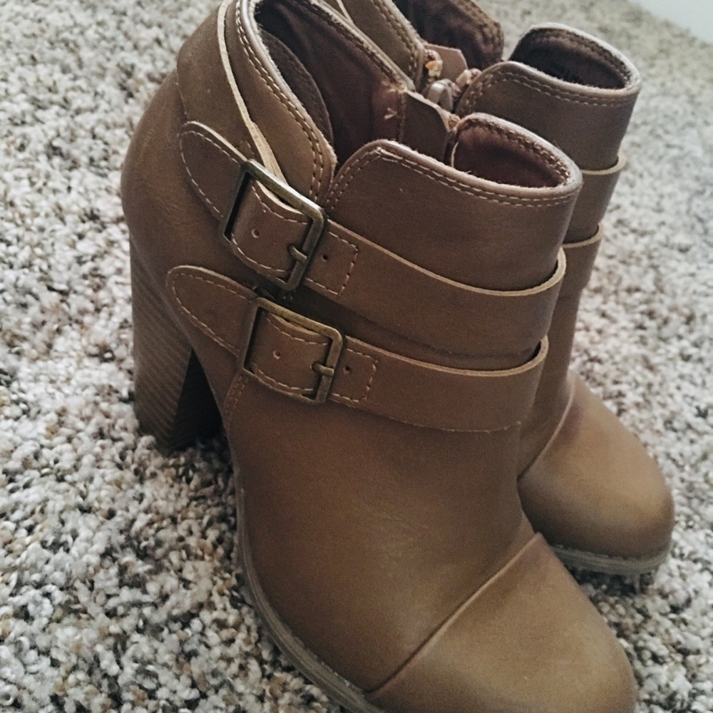 Lauren Conrad size 6
